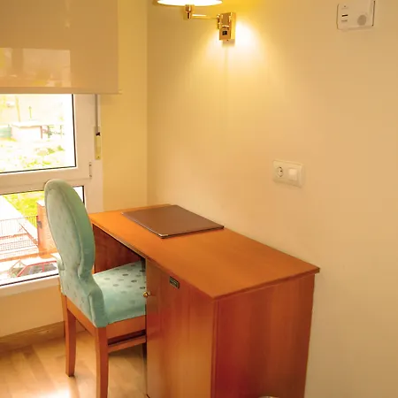 卡德亚雷蒂罗酒店 酒店 3*