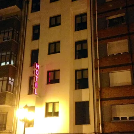 卡德亚雷蒂罗酒店 酒店 奥维耶多